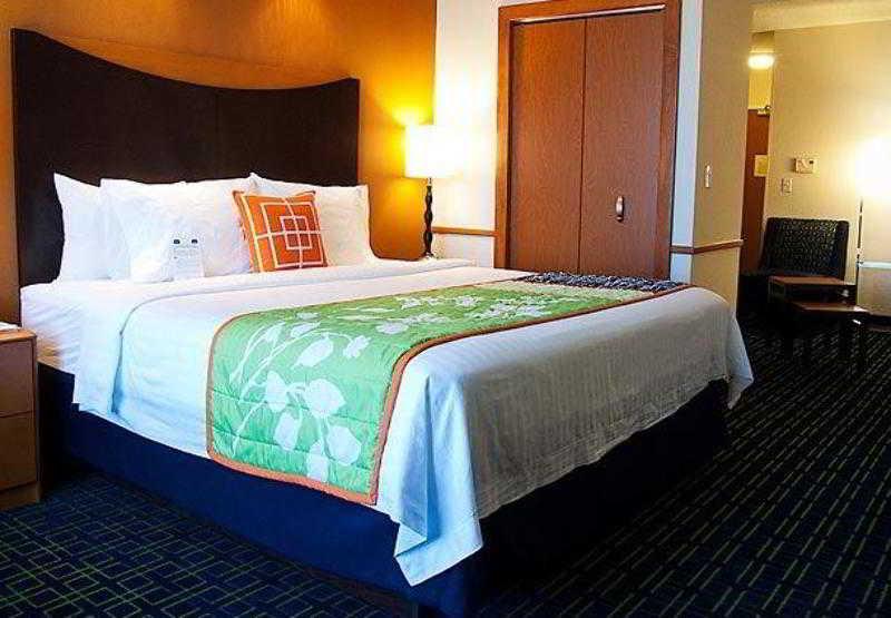 Fairfield Inn & Suites Tampa Fairgrounds/Casino Orient Park Exteriör bild