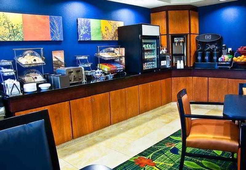 Fairfield Inn & Suites Tampa Fairgrounds/Casino Orient Park Exteriör bild