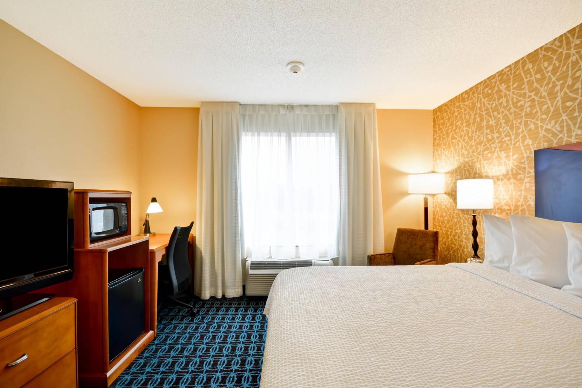 Fairfield Inn & Suites Tampa Fairgrounds/Casino Orient Park Exteriör bild