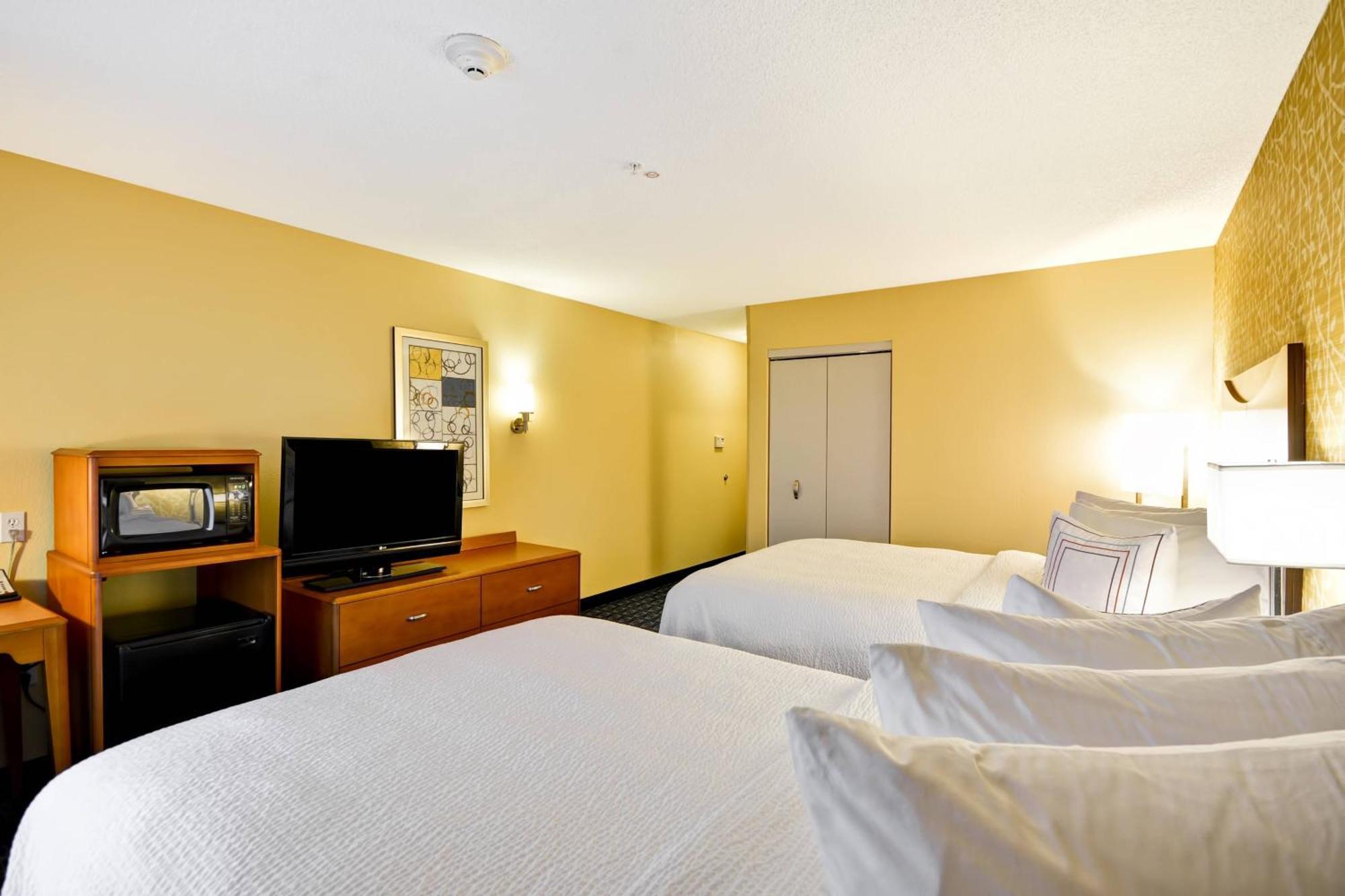 Fairfield Inn & Suites Tampa Fairgrounds/Casino Orient Park Exteriör bild