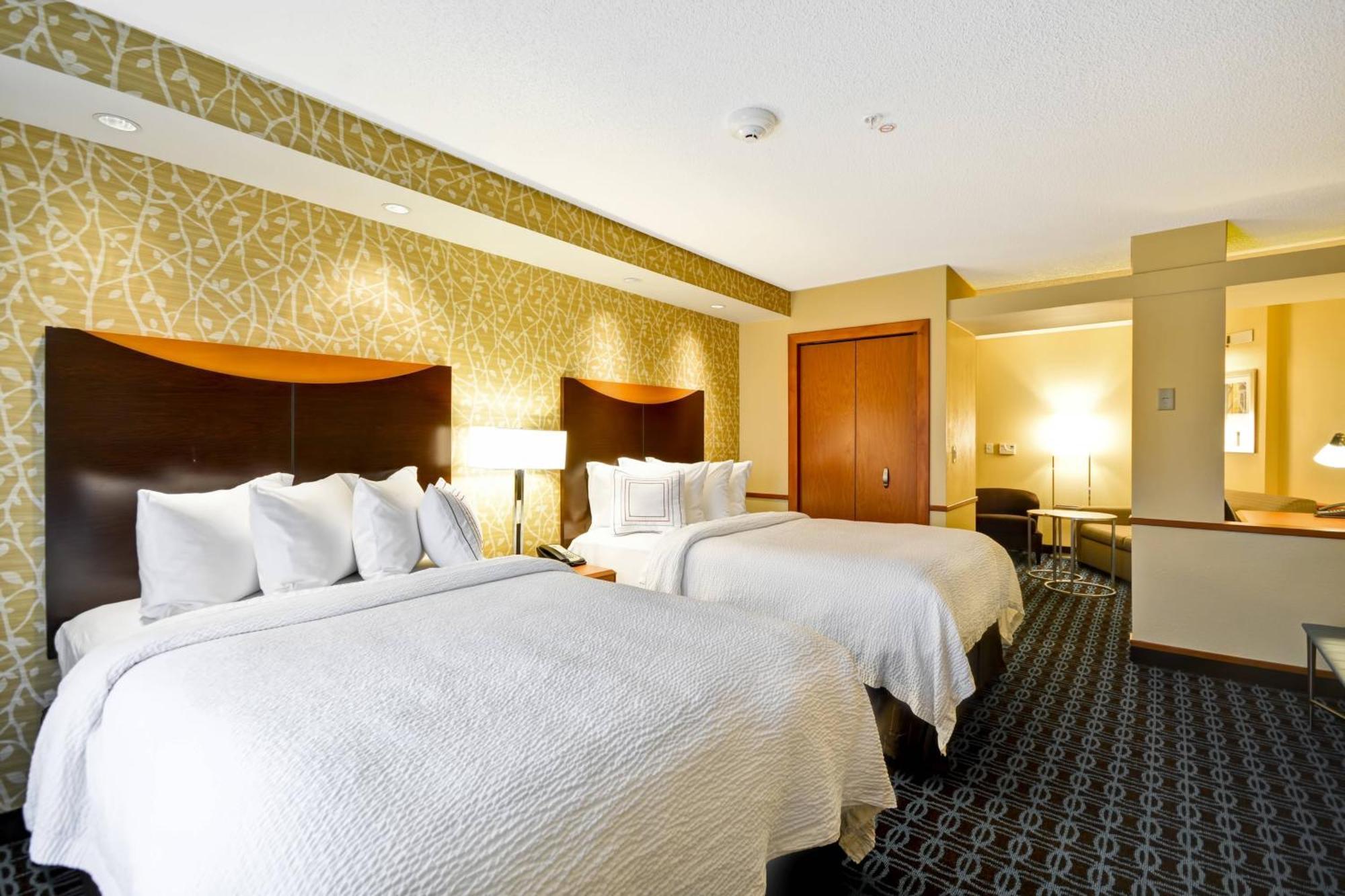 Fairfield Inn & Suites Tampa Fairgrounds/Casino Orient Park Exteriör bild