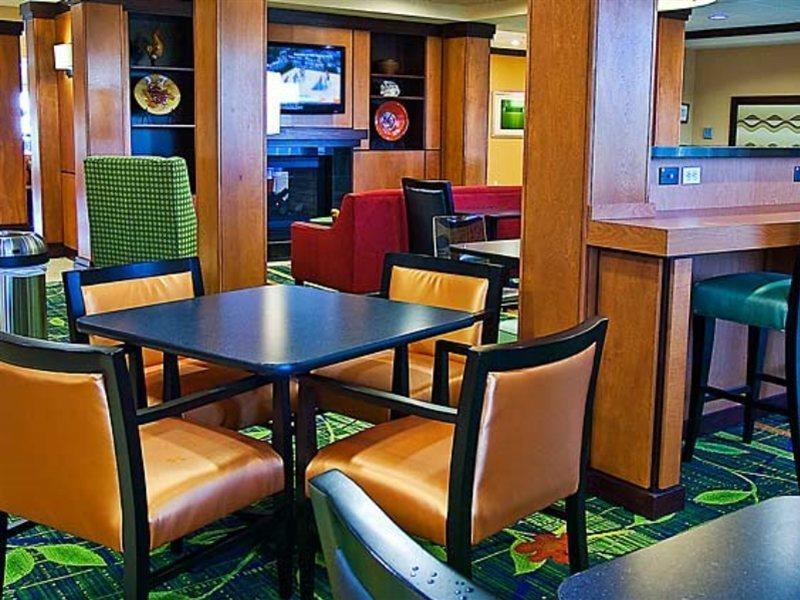 Fairfield Inn & Suites Tampa Fairgrounds/Casino Orient Park Exteriör bild