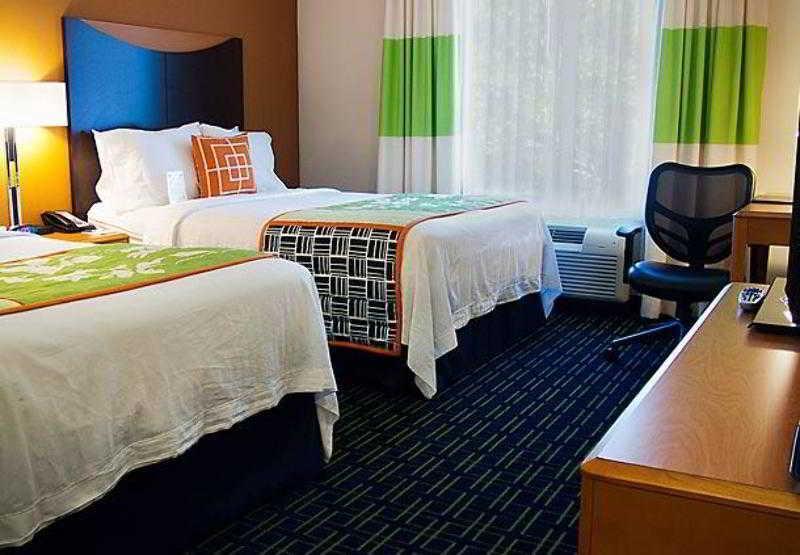 Fairfield Inn & Suites Tampa Fairgrounds/Casino Orient Park Exteriör bild
